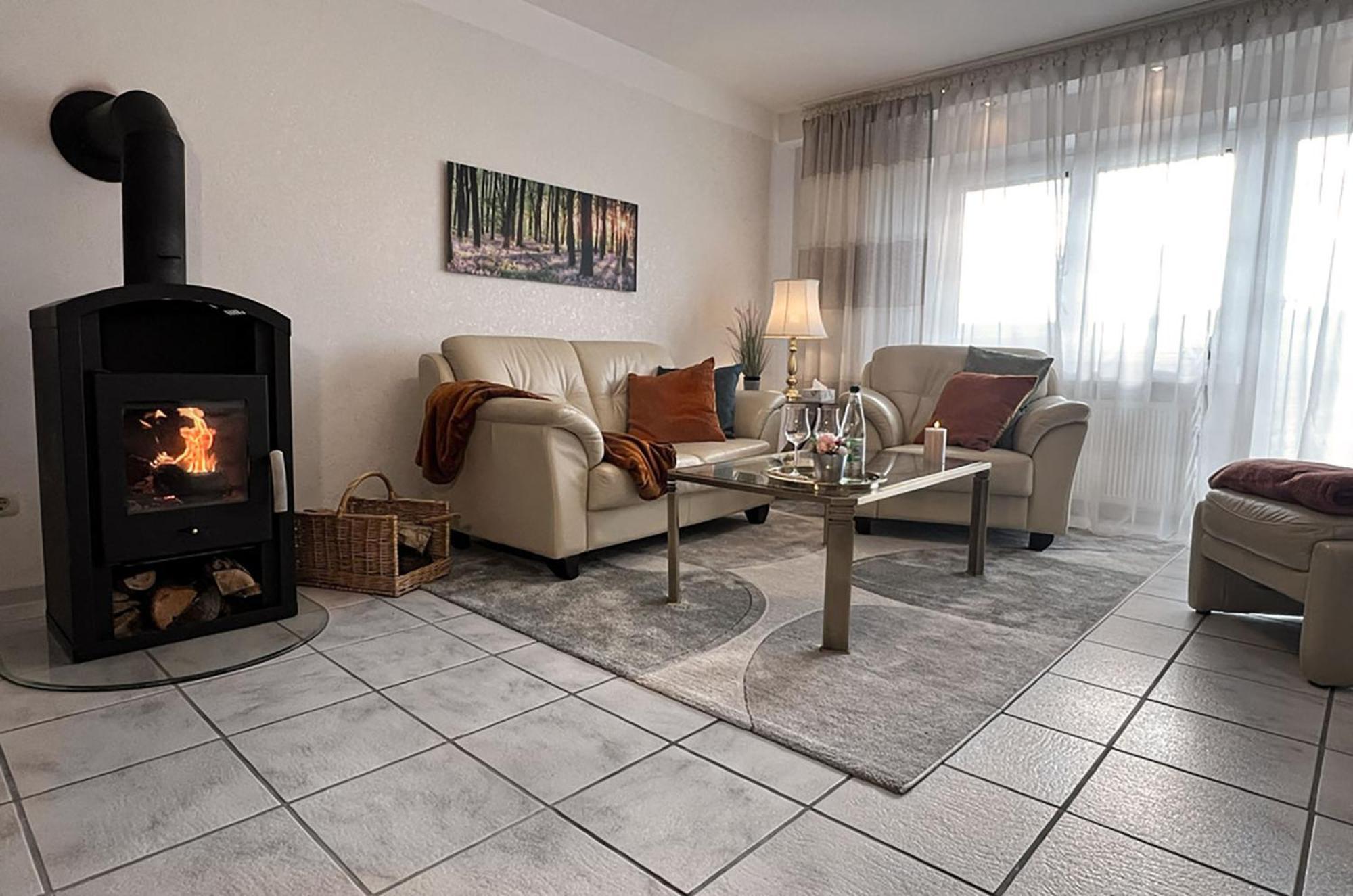Ferienwohnung Goodtimes Hausen Uber Aar Екстер'єр фото